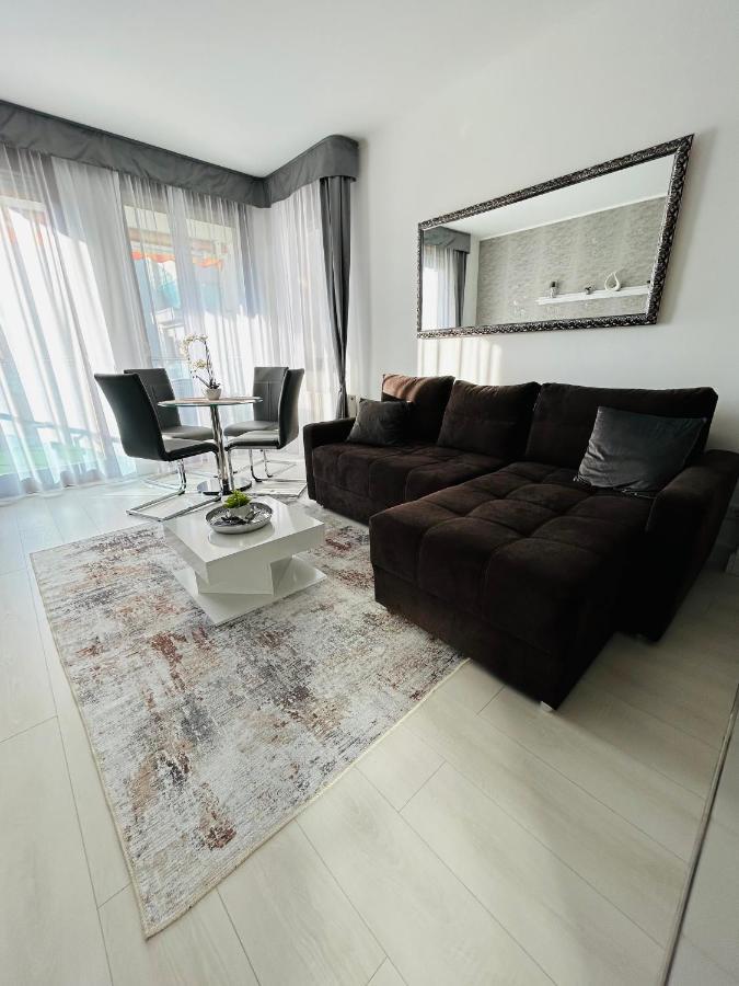 Marina Bay Apartman 布达佩斯 外观 照片